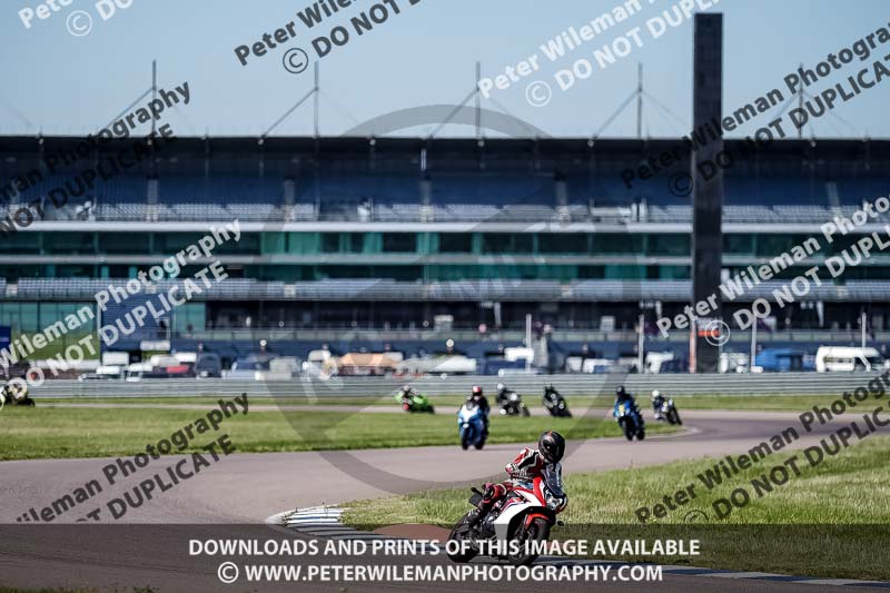 Rockingham no limits trackday;enduro digital images;event digital images;eventdigitalimages;no limits trackdays;peter wileman photography;racing digital images;rockingham raceway northamptonshire;rockingham trackday photographs;trackday digital images;trackday photos